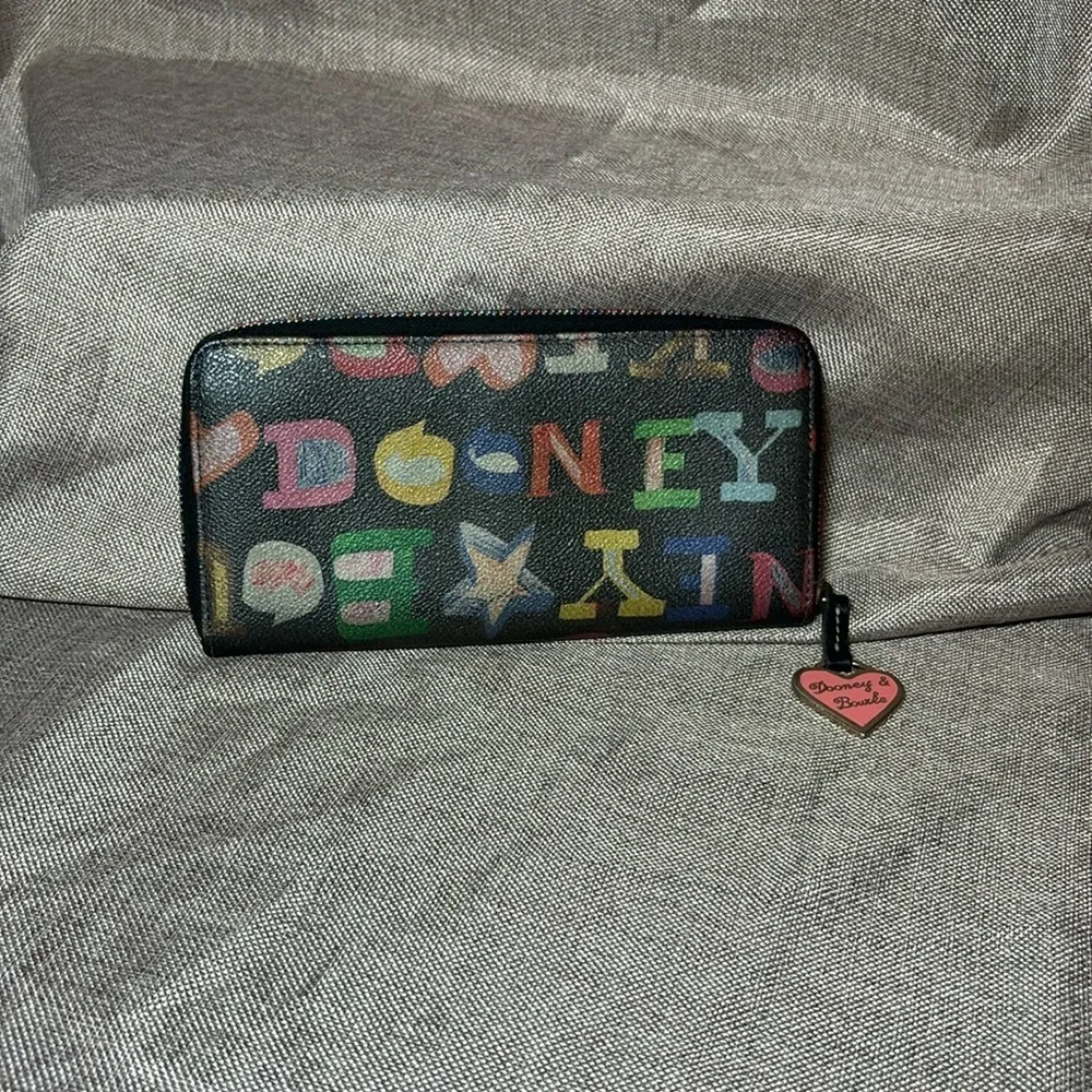 Vintage RARE Dooney and Bourke Large Zip Around Doodle Wallet